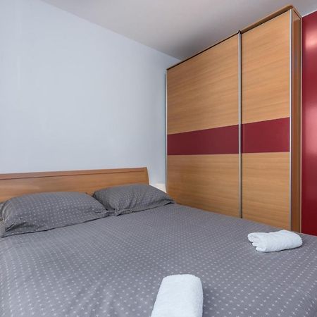 Apartment Roberto Punta Porec Exterior photo