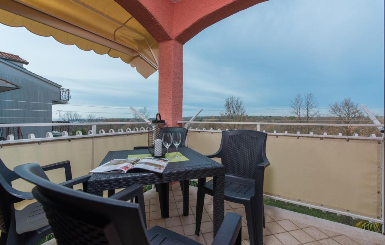 Apartment Roberto Punta Porec Exterior photo