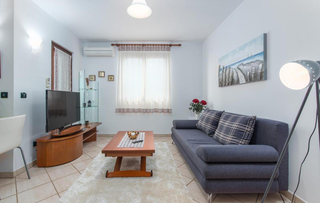 Apartment Roberto Punta Porec Exterior photo
