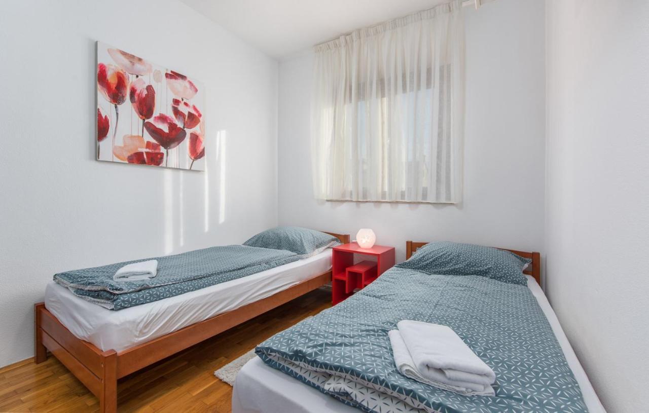 Apartment Roberto Punta Porec Exterior photo