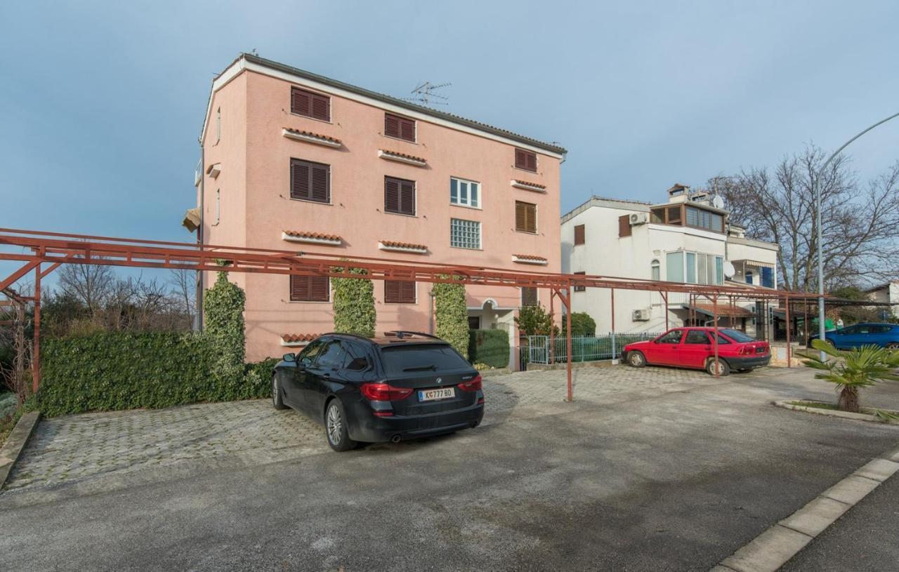 Apartment Roberto Punta Porec Exterior photo